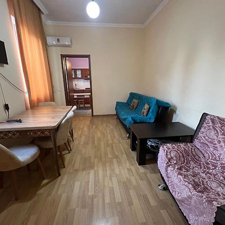 Apartment Merabi Batumi Eksteriør billede