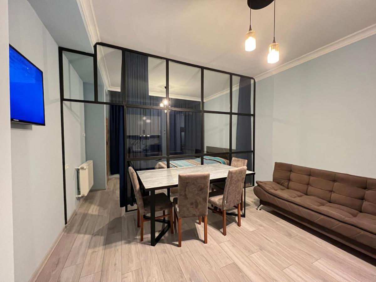 Apartment Merabi Batumi Eksteriør billede
