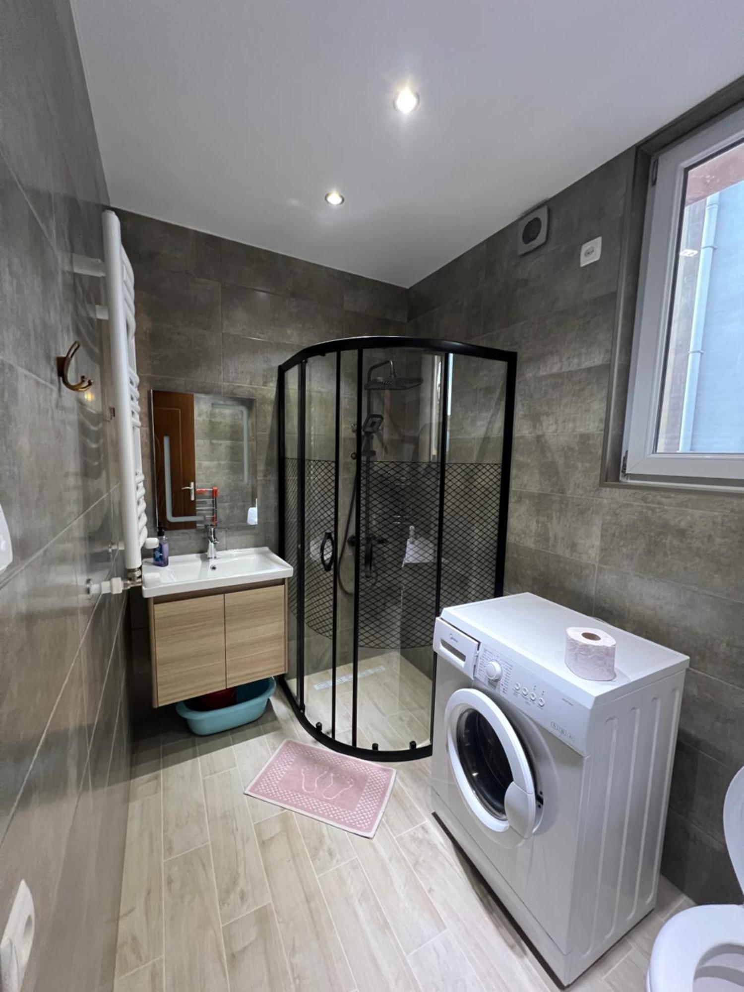 Apartment Merabi Batumi Eksteriør billede