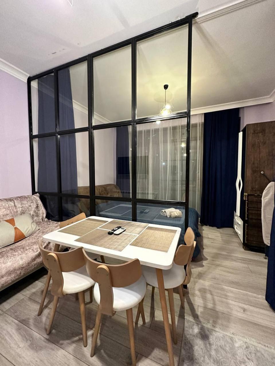 Apartment Merabi Batumi Eksteriør billede