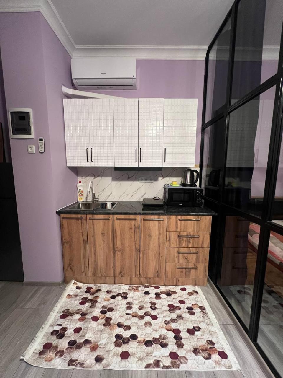 Apartment Merabi Batumi Eksteriør billede