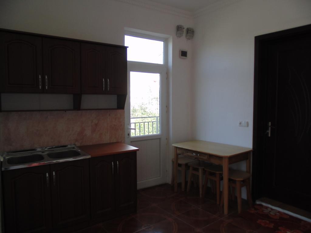 Apartment Merabi Batumi Værelse billede