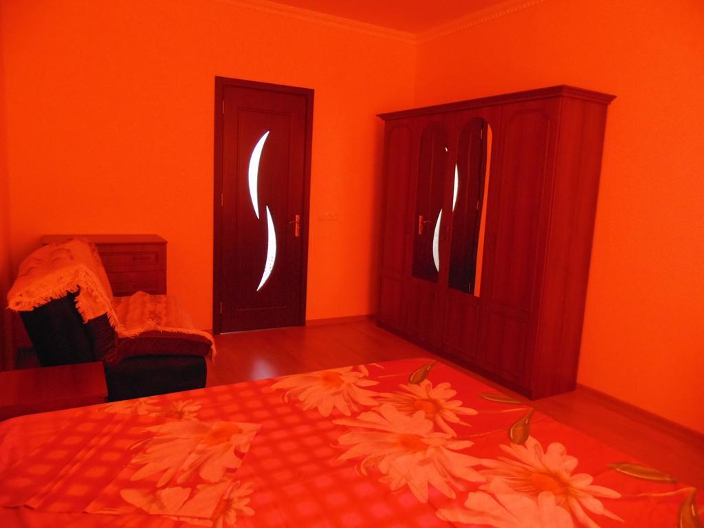 Apartment Merabi Batumi Værelse billede