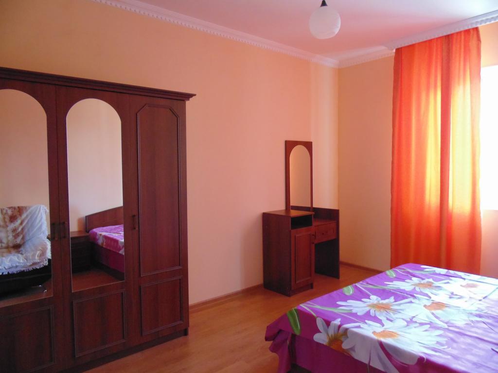 Apartment Merabi Batumi Værelse billede