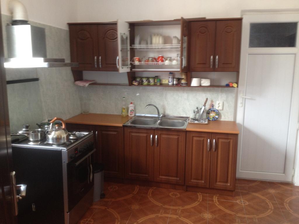 Apartment Merabi Batumi Eksteriør billede