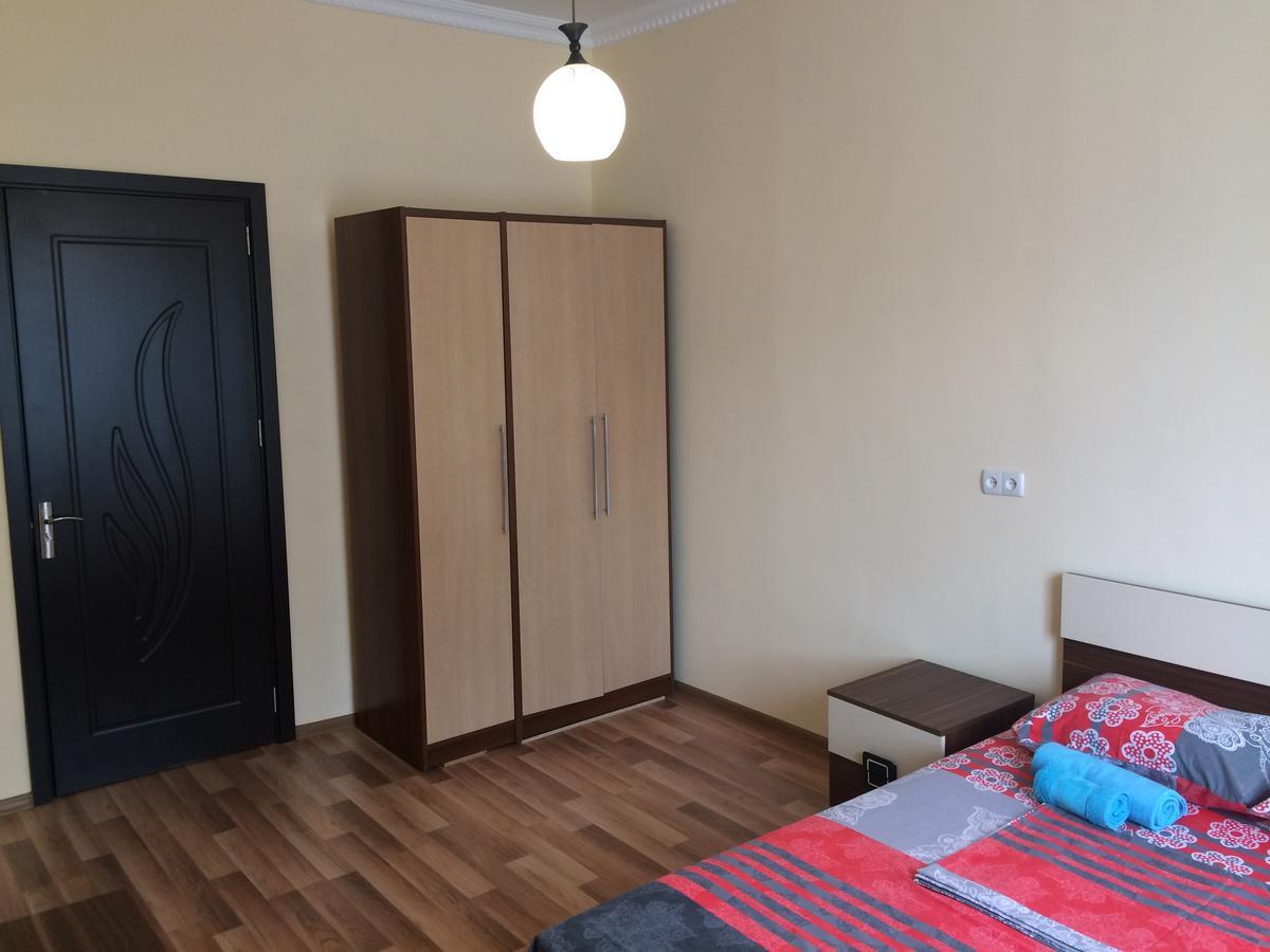 Apartment Merabi Batumi Eksteriør billede